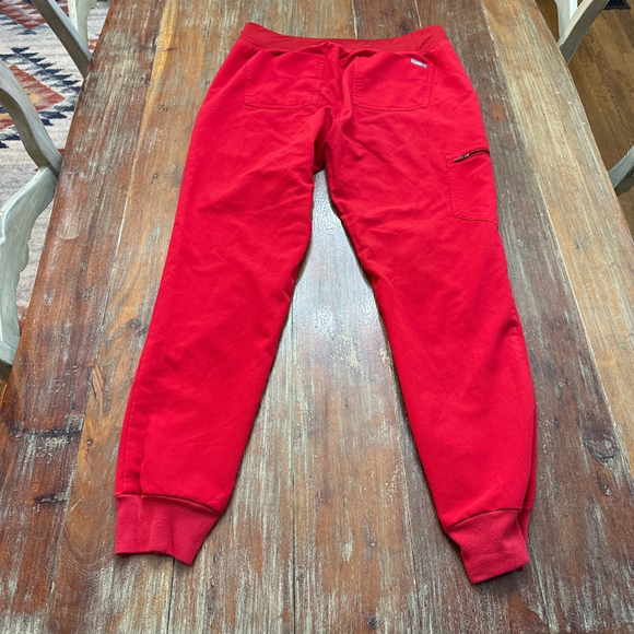 FIGS Zamora Limited Edition Red Technical Collection Jogger Scrub Pants Small - Picture 9 of 11